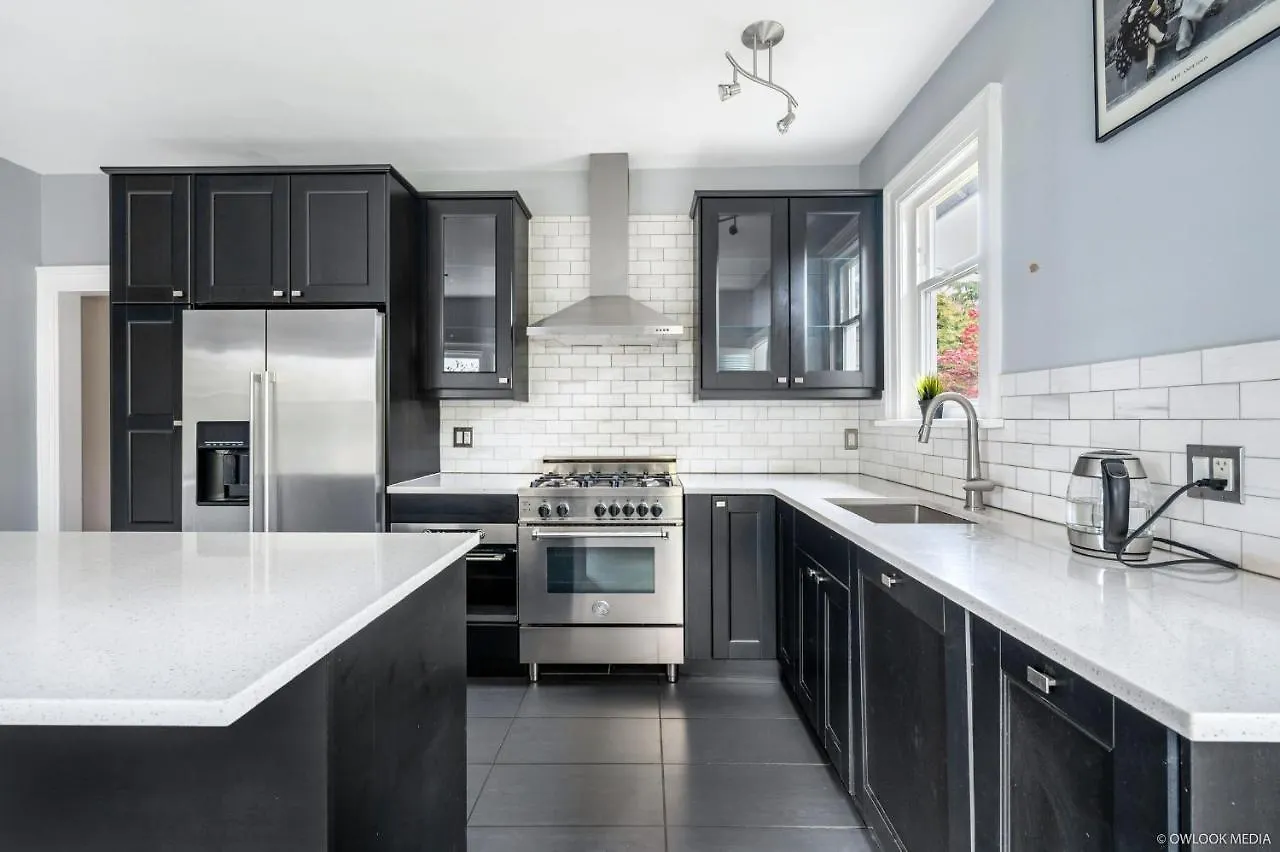 Villa Cozy Vancouver House Close To Downtown And Ubc Canada