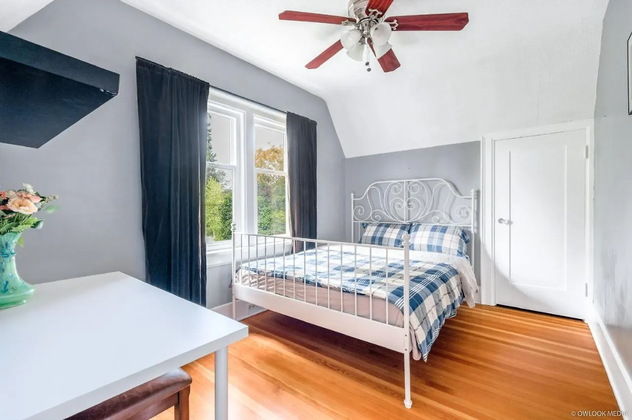Villa Cozy Vancouver House Close To Downtown And Ubc Canada